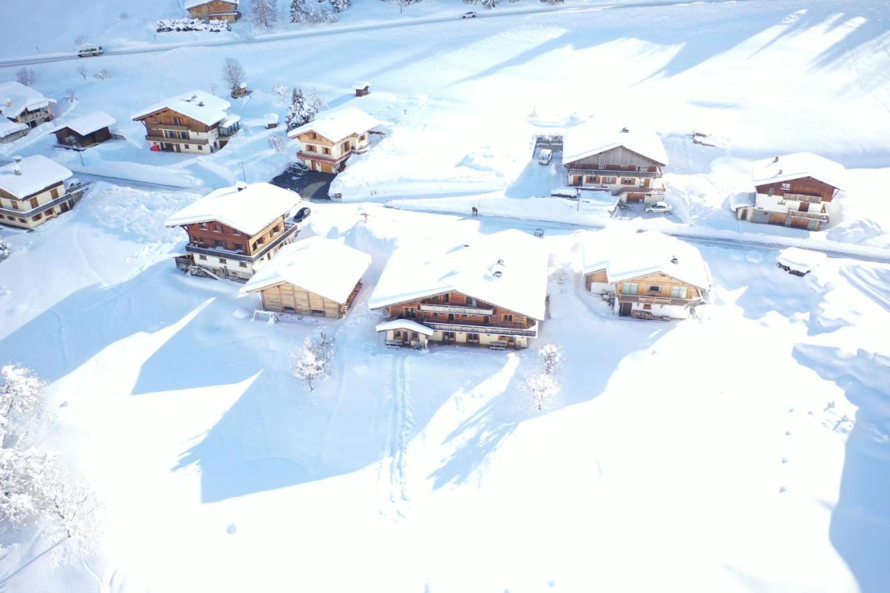 La Ferme Des Georgieres "Sejour En Tout Compris" Нотр-Дам-де-Белькомб Экстерьер фото