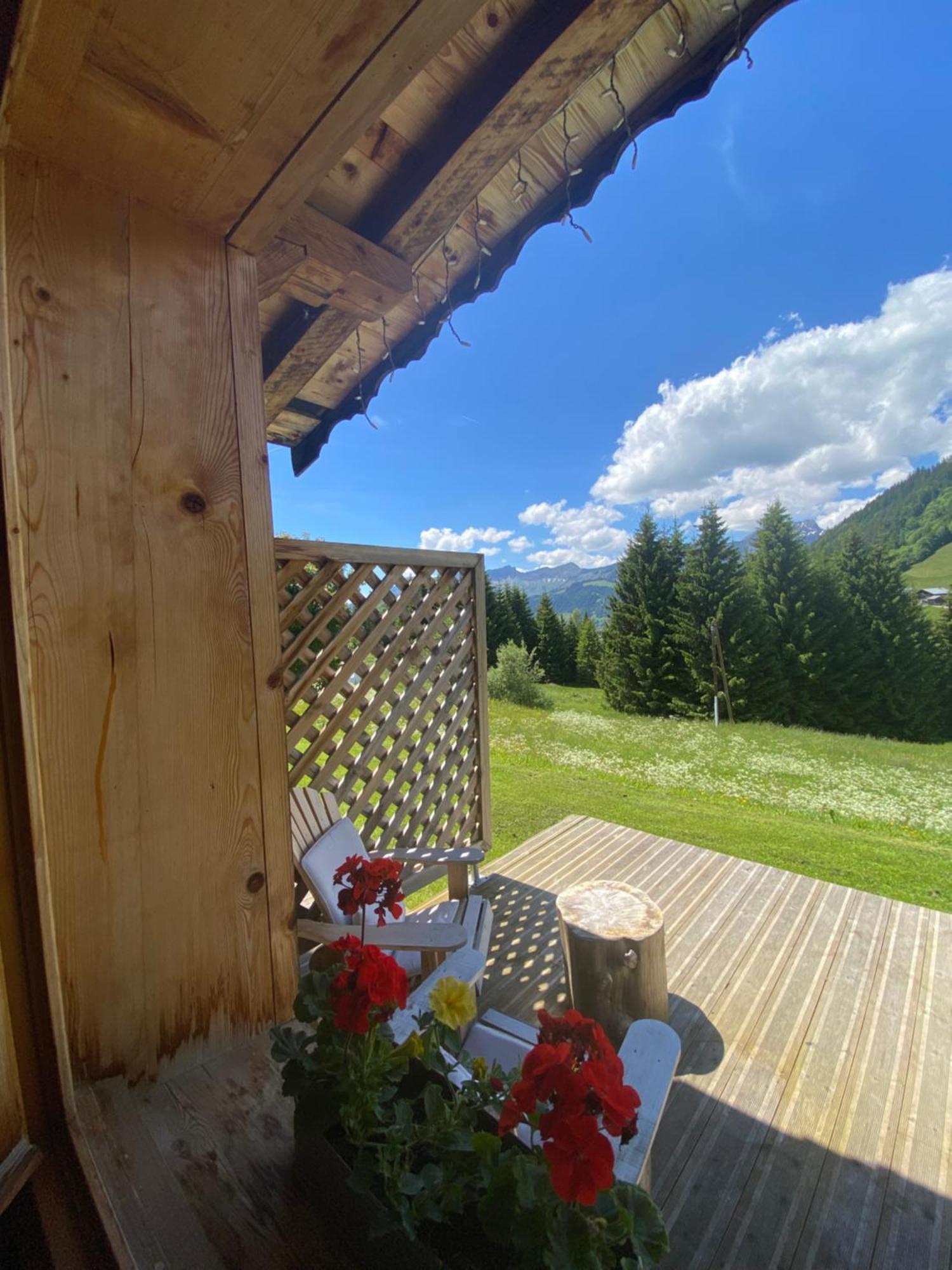 La Ferme Des Georgieres "Sejour En Tout Compris" Нотр-Дам-де-Белькомб Экстерьер фото